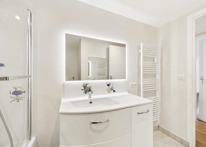 Apartamento 120 M De La Plage- Pour 4 - Balcon *